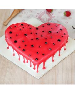 Dripping Strawberry Cake - Golden Cakes