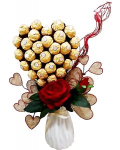 Ferrero Rocher Heartfelt Bouquet